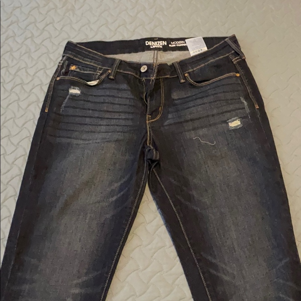 Great condition slim cuffed jeans!
